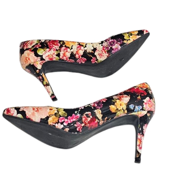 ,143 Girl Owanda Women US 10 Multi Color Heels NWT - Picture 4 of 10